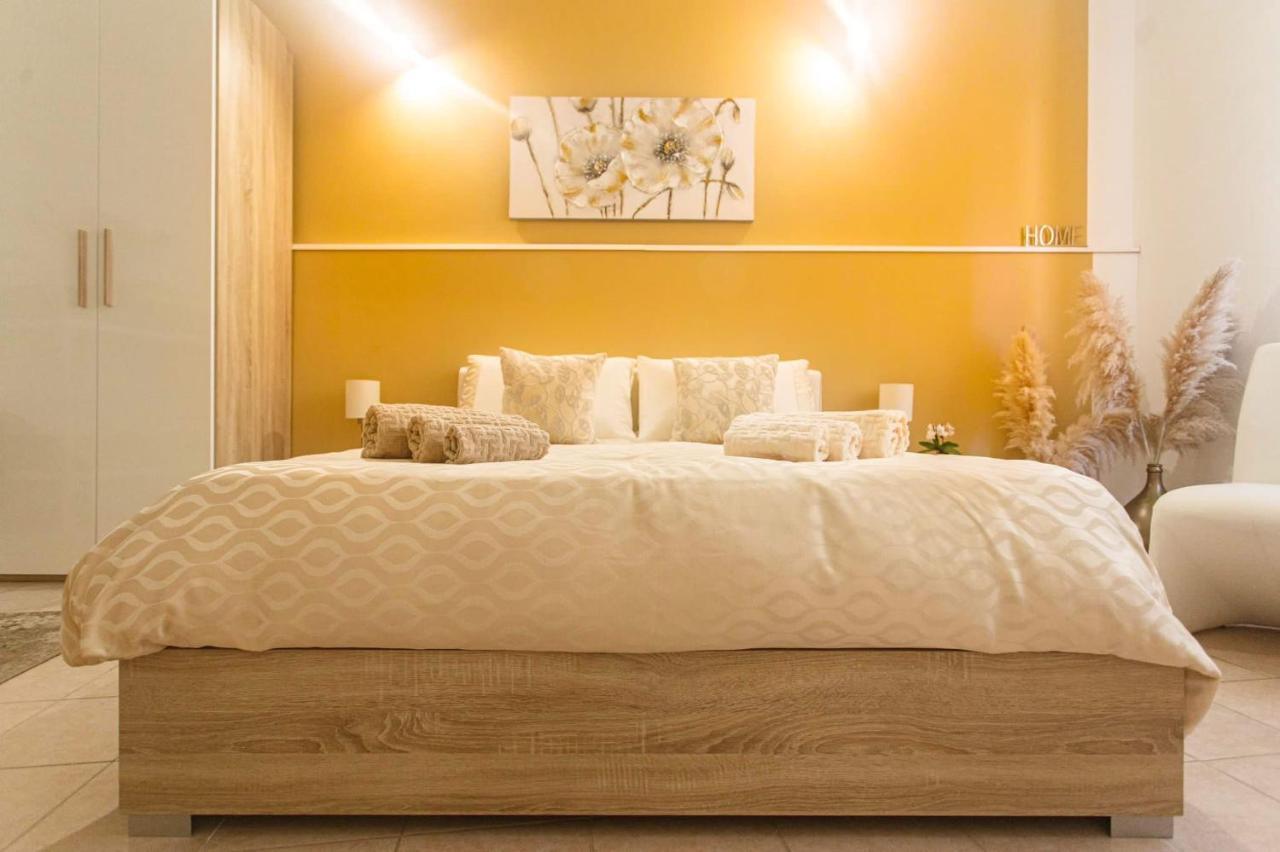 Montellino'S Suite Oro Sant'Antioco Ngoại thất bức ảnh