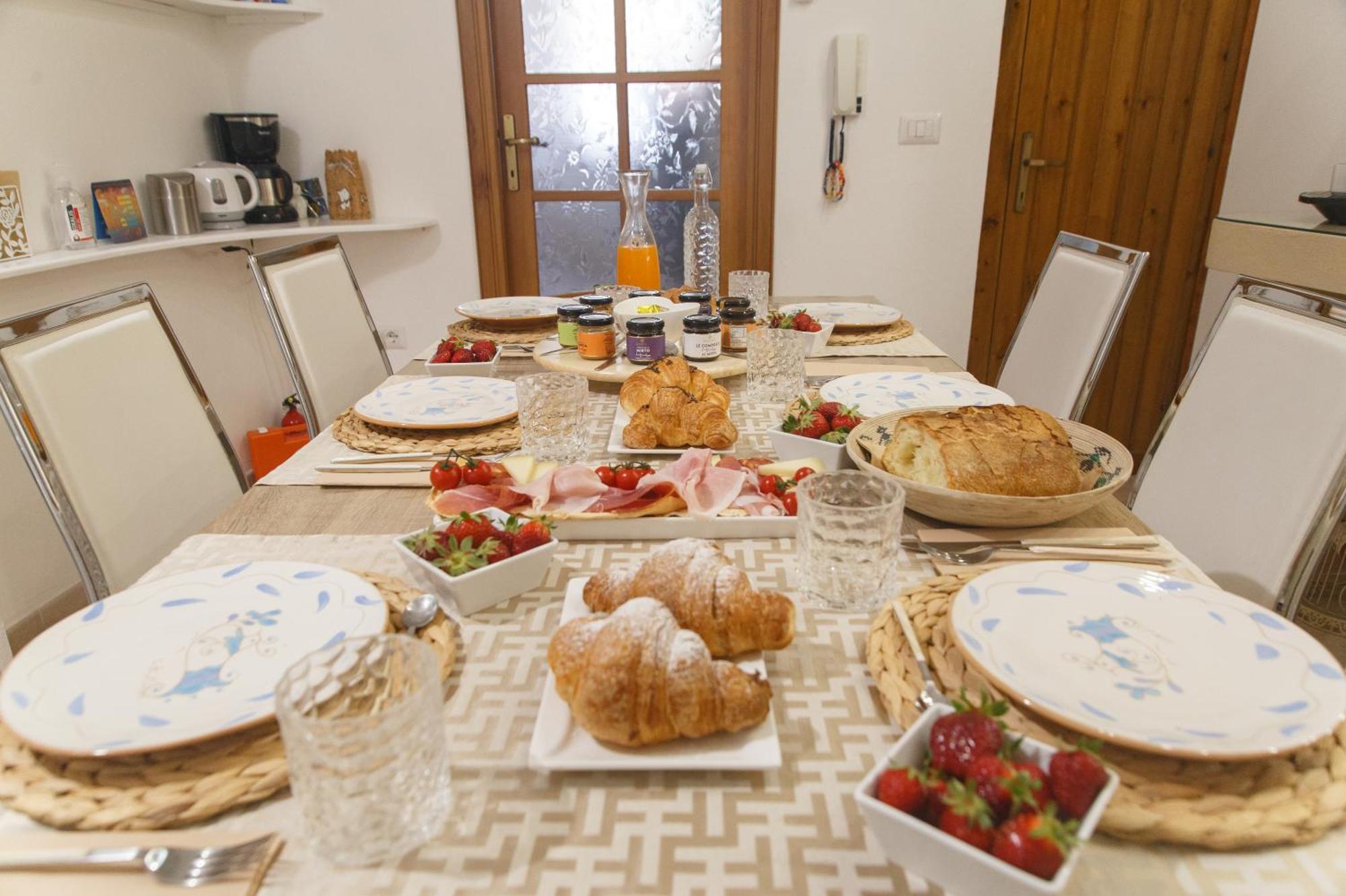 Montellino'S Suite Oro Sant'Antioco Ngoại thất bức ảnh