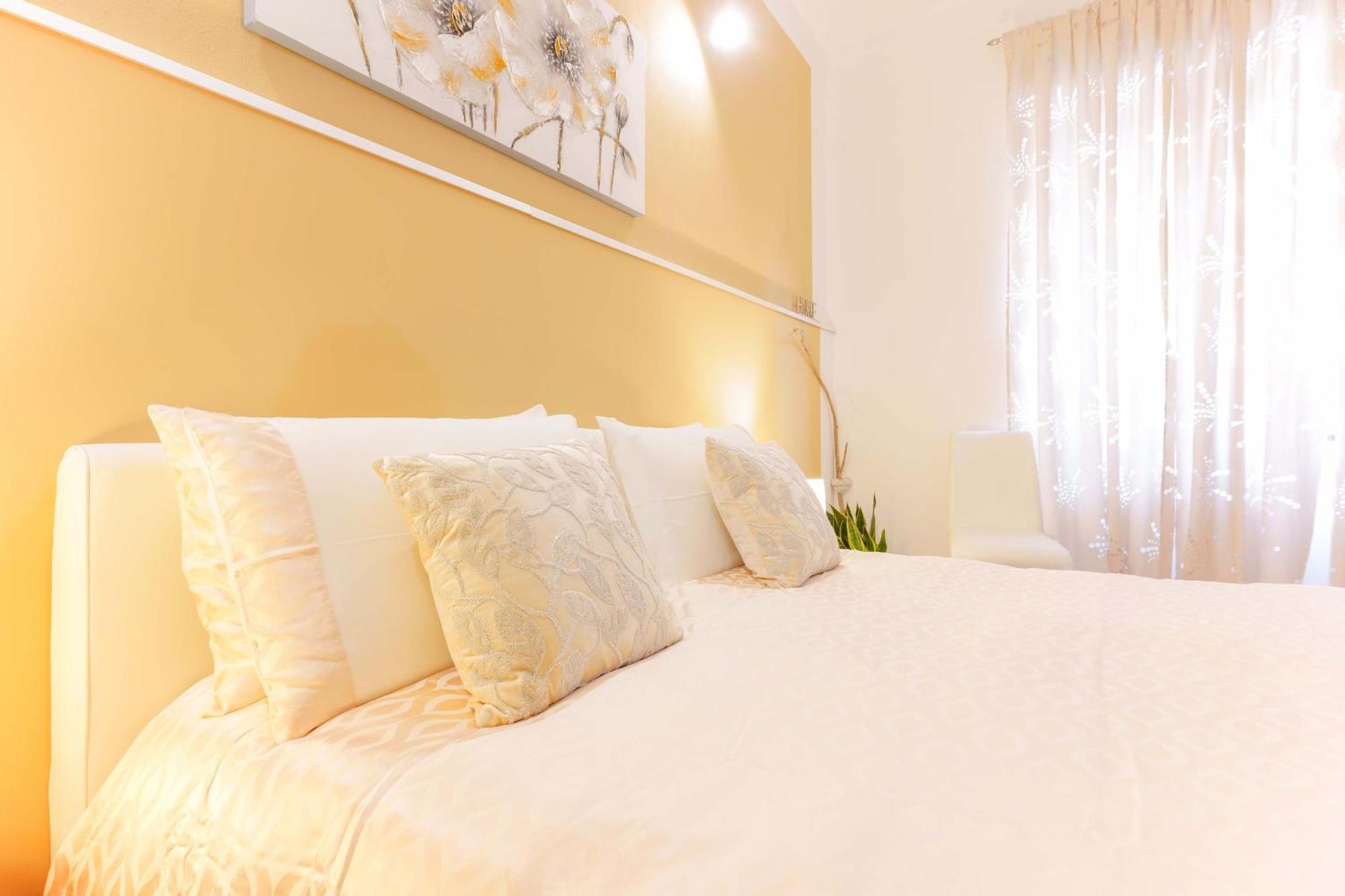 Montellino'S Suite Oro Sant'Antioco Ngoại thất bức ảnh